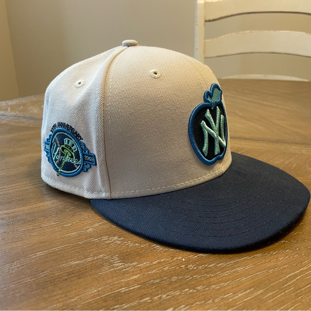 New Era New York Yankees Cream and Blue Fitted (7 1/4)
